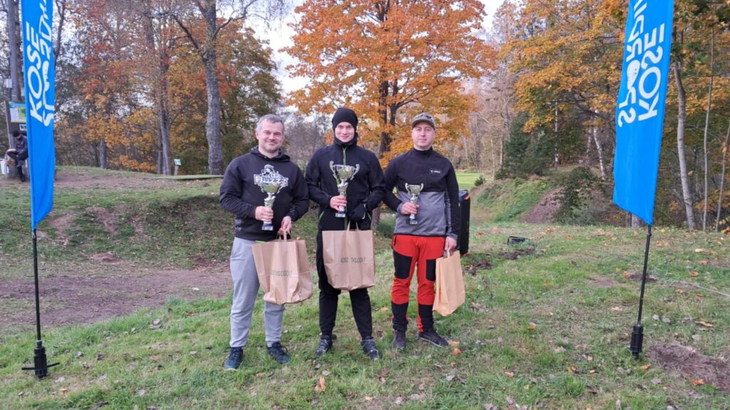 Pühapäeval, 13. oktoobril toimusid Kose valla lahtised karikavõistlused discgolfis. Võistlustel osales kokku 81 sportlast. Ken Metsis saavutas Kose valla arvest